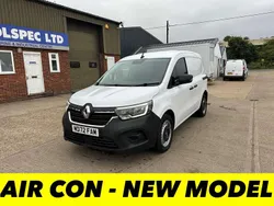 White Used 2022 Renault Kangoo MPV | £9,500 (Fair price)