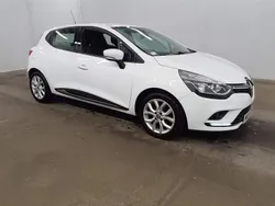 White Used 2018 Renault Clio IV Dynamique Hatchback | £6,799 (Fair price)