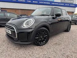 Black Used 2021 Mini Cooper Classic Hatchback | £15,616 (Fair price)