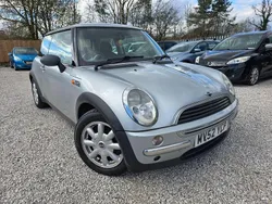 Silver Used 2002 Mini ONE Hatch Hatchback | £1,195 (Fair price)