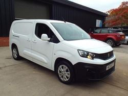 White Used 2019 Peugeot Partner S MPV | £7,995 (Good price)