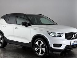 White Used 2021 Volvo XC40 R-Design SUV | £22,050 (Good price)