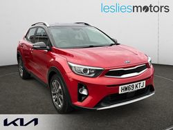 Red Used 2019 Kia Stonic SUV | £11,499 (Fair price)