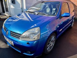 Blue Used 2005 Renault Clio II Hatchback | £2,495 (Fair price)