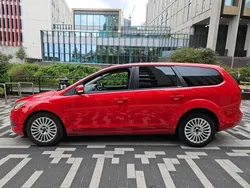 Red Used 2009 Ford Focus Titanium Estate | £1,100 (Super price)