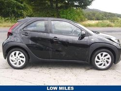 Black Used 2023 Toyota Aygo X PURE SUV | £11,995
