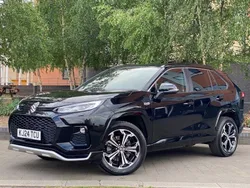 Used 2024 Suzuki Across SUV | £29,950 (Fair price)