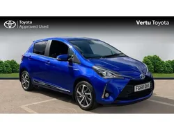 Blue Used 2018 Toyota Yaris Hybrid Hatchback | £13,990 (Fair price)