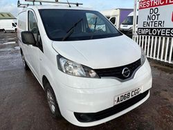White Used 2019 Nissan NV200 Tekna Van | £4,295