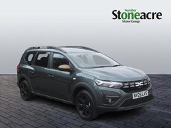 Green Used 2025 Dacia Jogger Extreme MPV | £22,000 (A bit pricey)