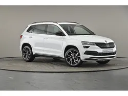 Moon white metallic Used 2022 Skoda Karoq SportLine SUV | £22,887 (Fair price)