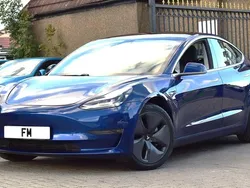 Blue Used 2020 Tesla Model 3 Long Range AWD Sedan | £15,350 (Fair price)