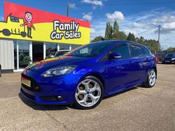 Blue Used 2014 Ford Focus ST Hatchback | £8,995 (Expensive)