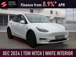 White Used 2024 Tesla Model Y Long Range RWD SUV | £34,995 (Expensive)