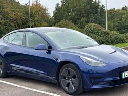 Blue Used 2021 Tesla Model 3 Standard Range Plus Sedan | £17,590 (Fair price)