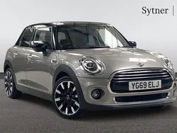 Silver Used 2019 Mini Cooper Exclusive Hatchback | £14,750 (Fair price)