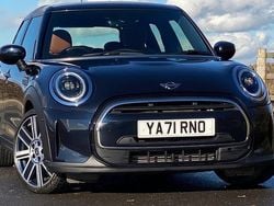 Enigmatic black Used 2022 Mini Cooper Exclusive Hatchback | £16,990 (Fair price)