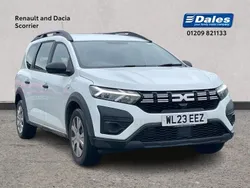 Solid glacier white Used 2023 Dacia Jogger Essentiel Estate | £15,000 (Fair price)
