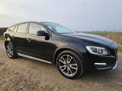 Black Used 2016 Volvo V60 CC Estate | £5,995