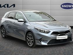 Lunar silver Used 2023 Kia Ceed 3 | £16,895 (Expensive)