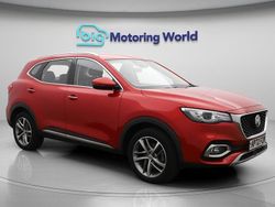Red Used 2022 MG HS Excite SUV | £13,300 (Fair price)