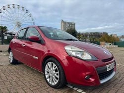 Red Used 2010 Renault Clio II Dynamique Hatchback | £1,495 (Good price)