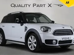 White Used 2019 Mini Cooper Countryman Exclusive SUV | £19,179 (A bit pricey)