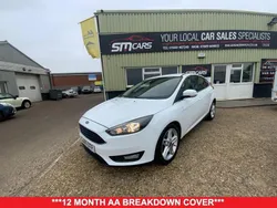 White Used 2015 Ford Focus Zetec Hatchback | £6,495 (Fair price)