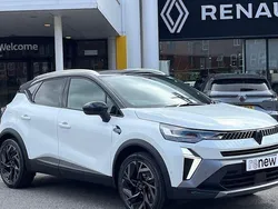 Metallic arctic white New 2025 Renault Captur Esprit Alpine SUV | £25,758 (Super price)