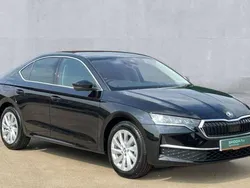 Black New 2024 Skoda Octavia SE L Hatchback | £23,385 (Fair price)