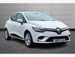 White Used 2017 Renault Clio IV Dynamique Hatchback | £8,195 (Fair price)