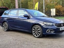 Blue Used 2016 Fiat Tipo Lounge Estate | £4,795 (Fair price)