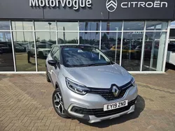 Silver/black Used 2019 Renault Captur GT-Line SUV | £9,395 (Fair price)