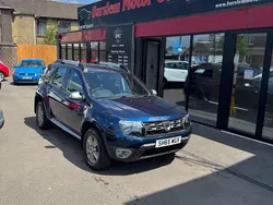 Blue Used 2015 Dacia Duster Lauréate SUV | £7,295 (Fair price)