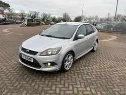 Silver Used 2010 Ford Focus Zetec Hatchback | £1,999 (Fair price)