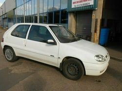 Used 2002 Citroën Saxo Hatchback | £575