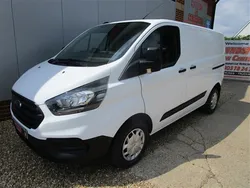 White Used 2019 Ford Transit Custom Limited | £10,995 (Fair price)