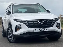 Winter white Used 2022 Hyundai Tucson SE SUV | £21,990 (Fair price)