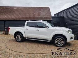 White Used 2017 Nissan Navara Tekna Pickup | £15,000 (Fair price)