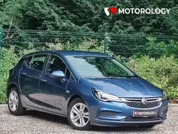 Blue Used 2017 Vauxhall Astra Design Edition Hatchback | £6,250 (Good price)