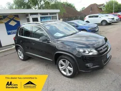 Black Used 2015 VW Tiguan R-line SUV | £7,695 (Fair price)