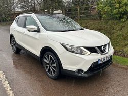 White Used 2014 Nissan Qashqai S SUV | £6,995 (Expensive)