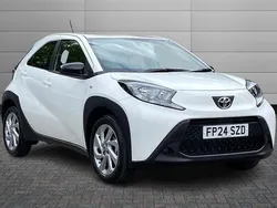 White Used 2024 Toyota Aygo PURE Hatchback | £13,250 (Fair price)