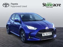 Blue Used 2025 Toyota Yaris Hybrid Design Hatchback | £20,000 (Good price)