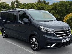 New 2025 Renault Trafic Van | £28,995