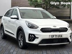 White Used 2022 Kia Niro SUV | £17,797 (Good price)