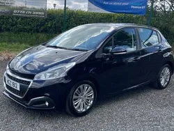 Blue Used 2018 Peugeot 208 Signature Sky Hatchback | £6,495 (Fair price)