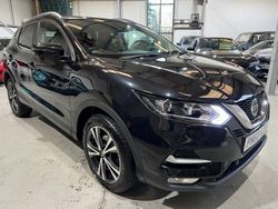 Black Used 2018 Nissan Qashqai N-Connecta SUV | £10,995 (Fair price)