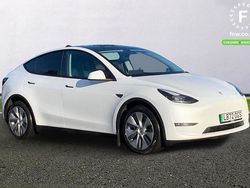 White Used 2022 Tesla Model Y Long Range AWD SUV | £23,499 (Fair price)