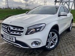 White Used 2017 Mercedes GLA200 SUV | £11,975 (Fair price)